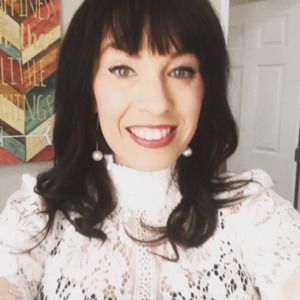 Meet your Posher, Adrienne